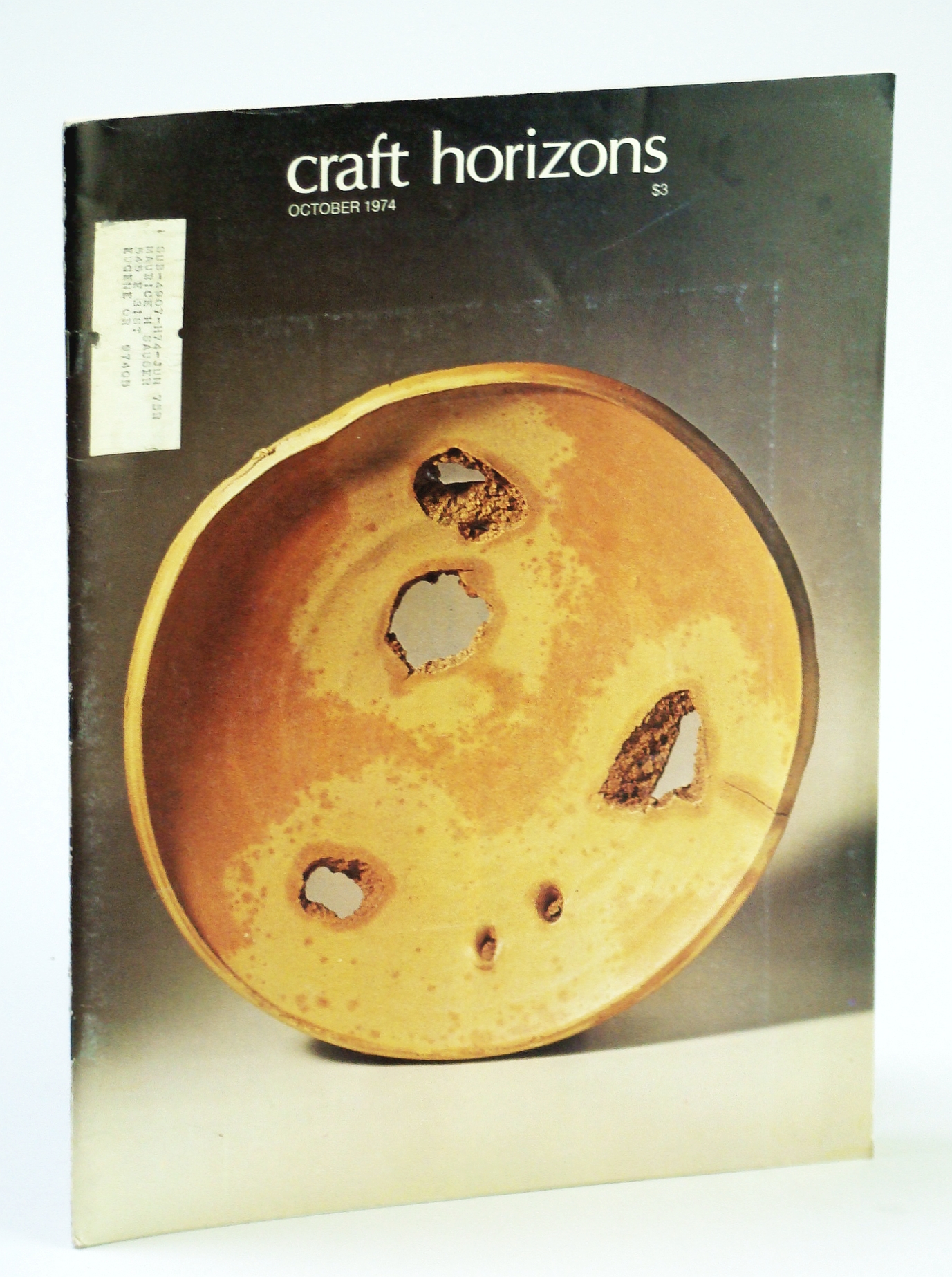 Image for Craft Horizons (Magazine) of the Crafts Council, October (Oct.) 1974 - Bill Helwig / Lenore Davis / Joseph Cornell